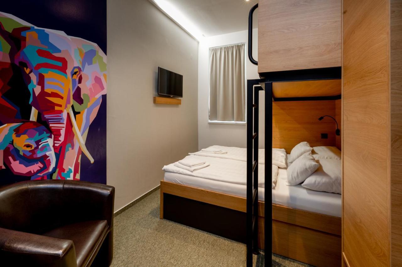 Garda Hotel Szombathely Esterno foto