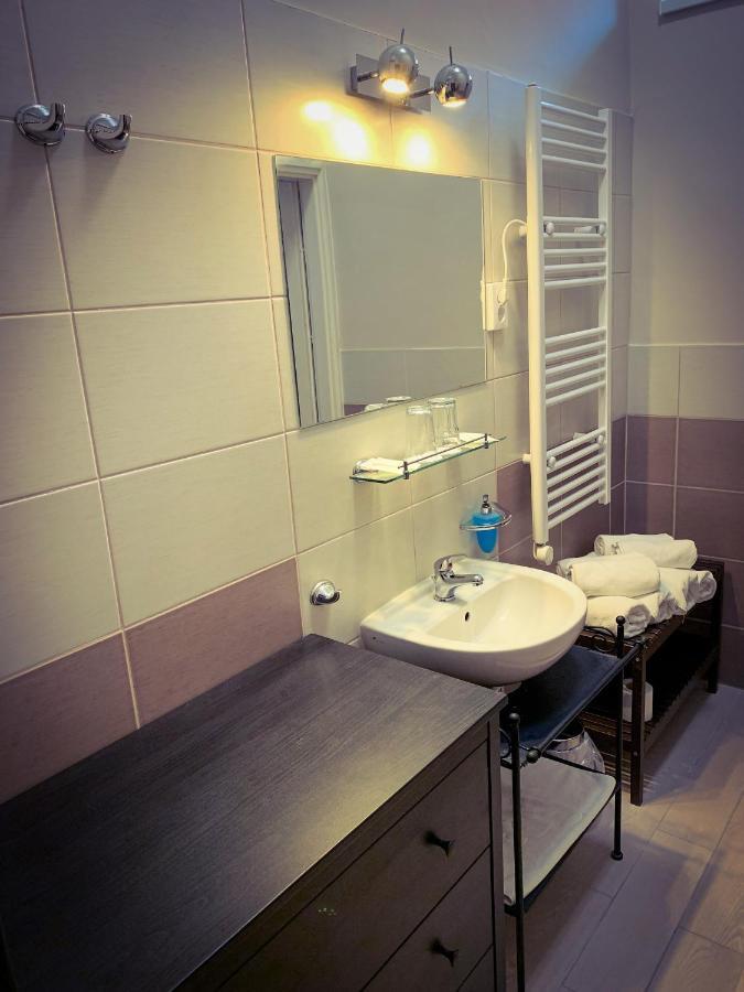Garda Hotel Szombathely Esterno foto